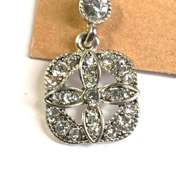 Silver Rhinestone Flower Leverback Earrings Sparkle Vintage Style Jewelry - Picture 2 of 7